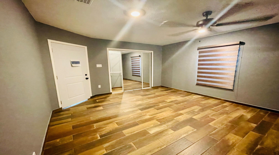 4416 Flores Ave, Laredo, Texas 78041, 7 Bedrooms Bedrooms, 10 Rooms Rooms,3 BathroomsBathrooms,Residential,For Sale,4416 Flores Ave,20260704