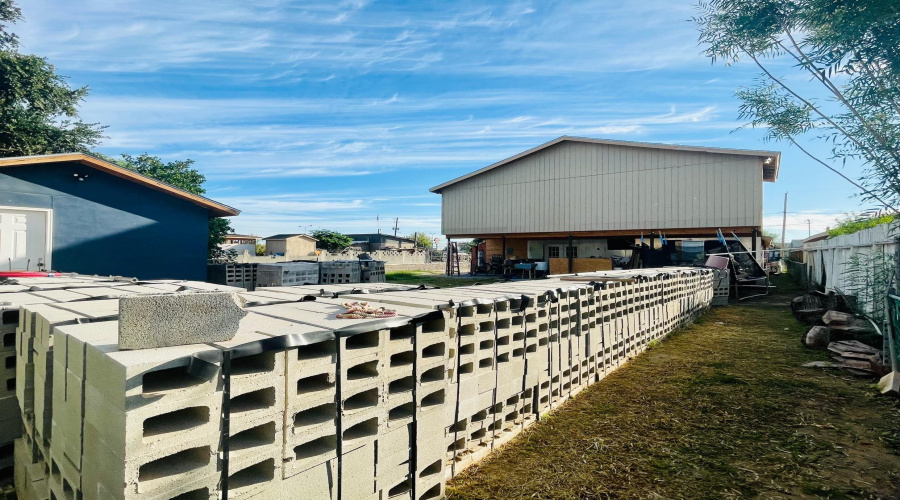 4416 Flores Ave, Laredo, Texas 78041, 7 Bedrooms Bedrooms, 10 Rooms Rooms,3 BathroomsBathrooms,Residential,For Sale,4416 Flores Ave,20260704