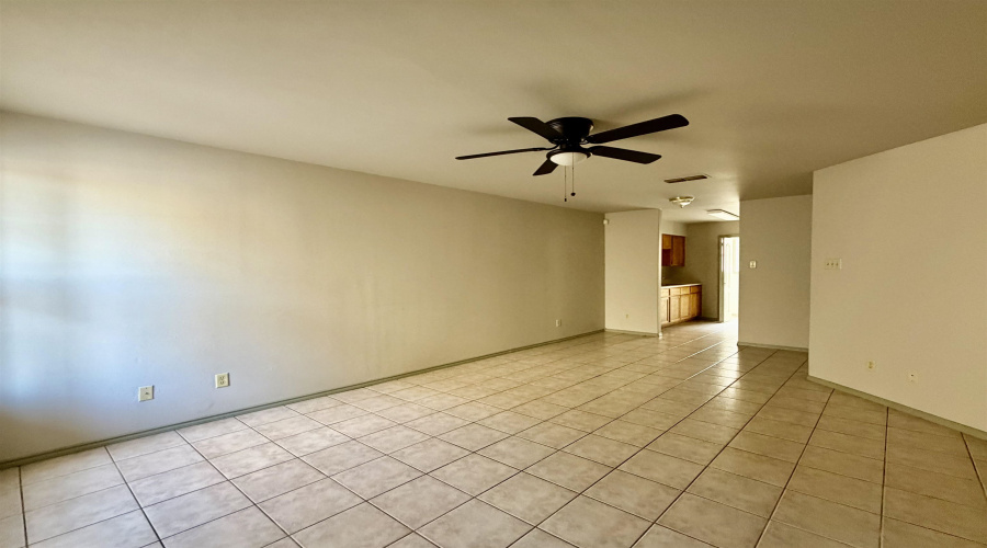 507 Shiloh Dr, Laredo, Texas 78045, 2 Bedrooms Bedrooms, 4 Rooms Rooms,1 BathroomBathrooms,Residential,For Rent,507 Shiloh Dr,20260711