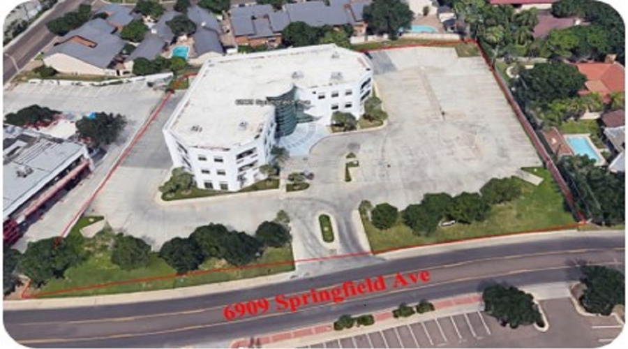 6909 Springfield Ave, Laredo, Texas 78041, 1 Room Rooms,1 BathroomBathrooms,Commercial retail/office,For Rent,6909 Springfield Ave,20260717