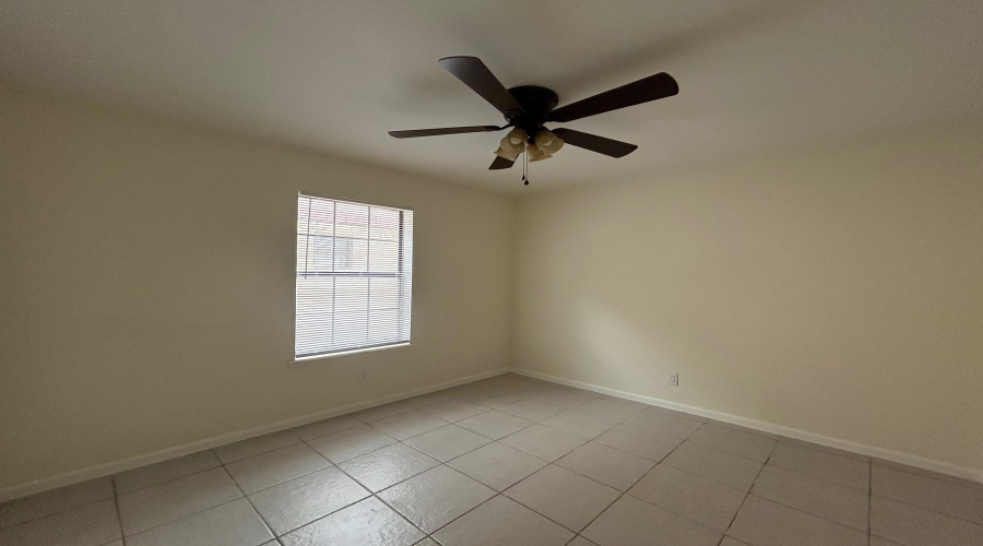 344 Dakota St S, Laredo, Texas 78041, 3 Bedrooms Bedrooms, 5 Rooms Rooms,2 BathroomsBathrooms,Residential,For Rent,344 Dakota St S,20260718