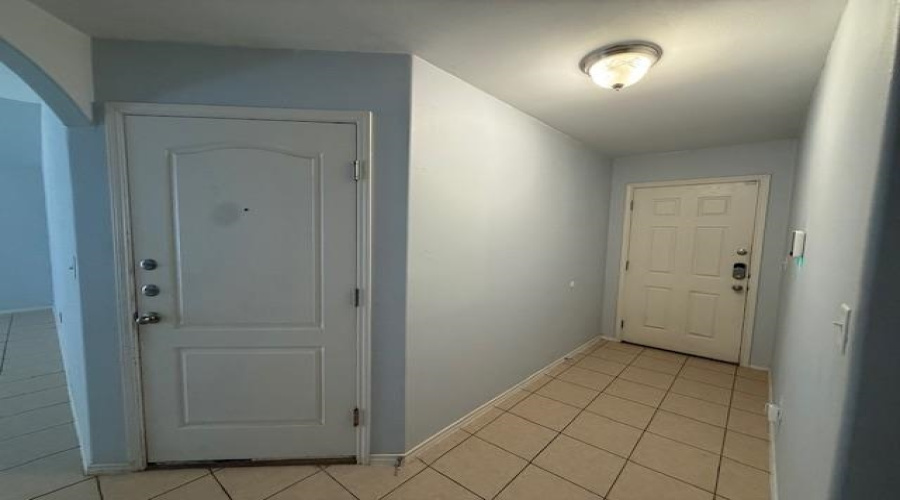 811 Bartolome Ln, Laredo, Texas 78043-5184, 3 Bedrooms Bedrooms, 5 Rooms Rooms,2 BathroomsBathrooms,Residential,For Rent,811 Bartolome Ln,20260719