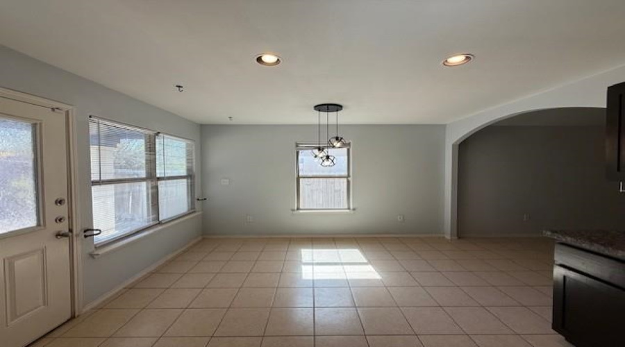 811 Bartolome Ln, Laredo, Texas 78043-5184, 3 Bedrooms Bedrooms, 5 Rooms Rooms,2 BathroomsBathrooms,Residential,For Rent,811 Bartolome Ln,20260719