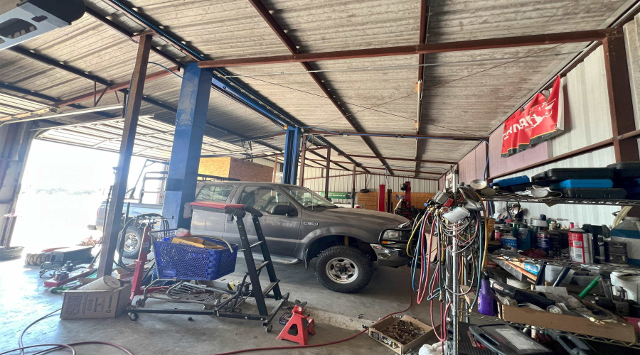 1205 TX State Hwy 16, Zapata, Texas 78076, 1 Bedroom Bedrooms, ,2 BathroomsBathrooms,Commercial/industrial,For Sale,1205 TX State Hwy 16,20260725