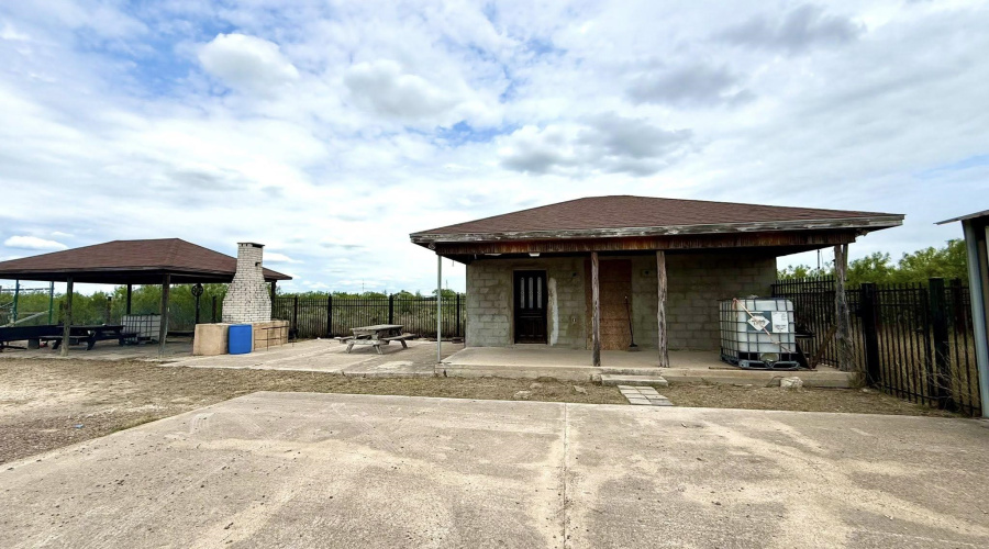 369 Camino del Sur, Laredo, Texas 78041, ,Land,For Rent,369 Camino del Sur,20260728