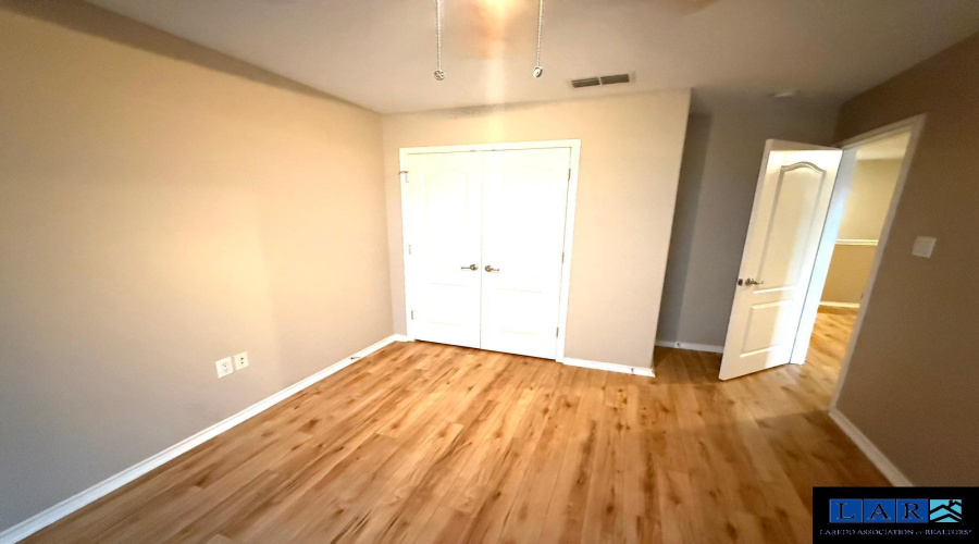 9310 Albany Dr, Laredo, Texas 78045-0000, 3 Bedrooms Bedrooms, 6 Rooms Rooms,2 BathroomsBathrooms,Residential,For Rent,9310 Albany Dr,20260724