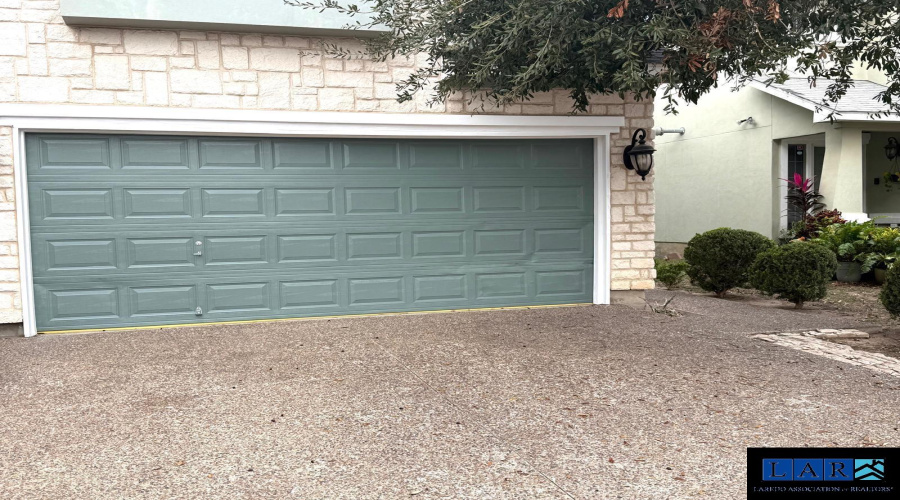 9310 Albany Dr, Laredo, Texas 78045-0000, 3 Bedrooms Bedrooms, 6 Rooms Rooms,2 BathroomsBathrooms,Residential,For Rent,9310 Albany Dr,20260724