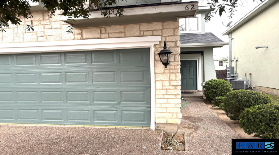 9310 Albany Dr, Laredo, Texas 78045-0000, 3 Bedrooms Bedrooms, 6 Rooms Rooms,2 BathroomsBathrooms,Residential,For Rent,9310 Albany Dr,20260724