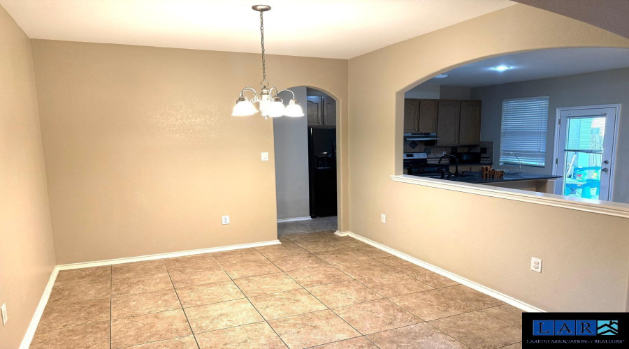 9310 Albany Dr, Laredo, Texas 78045-0000, 3 Bedrooms Bedrooms, 6 Rooms Rooms,2 BathroomsBathrooms,Residential,For Rent,9310 Albany Dr,20260724