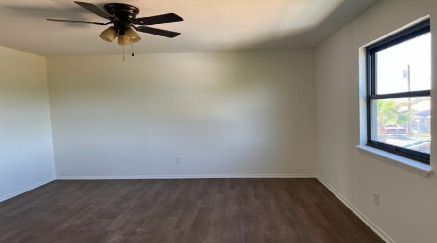 3114 Rosario St, LAREDO, Texas 78043, 1 Bedroom Bedrooms, 2 Rooms Rooms,1 BathroomBathrooms,Residential,For Rent,3114 Rosario St,20260726