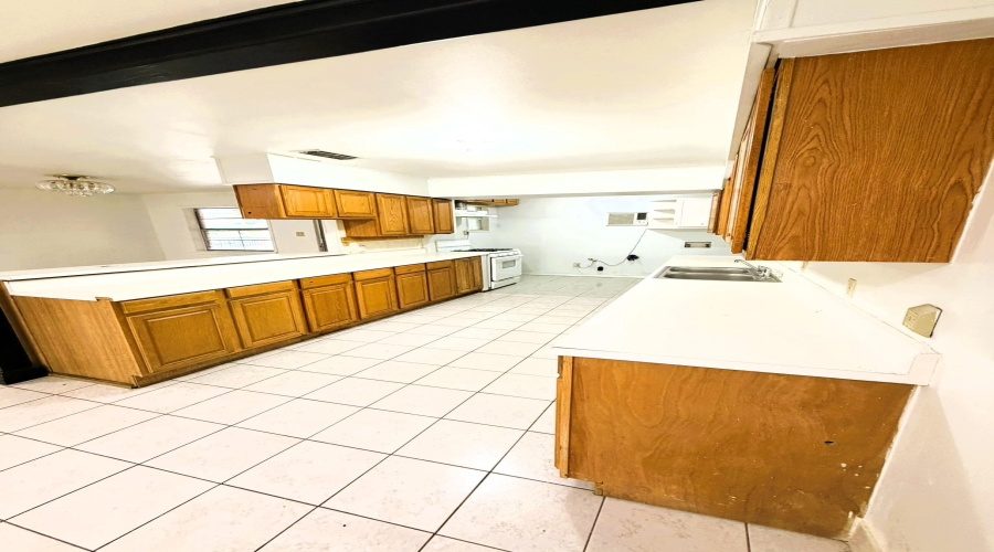 2119 Chacon St, Laredo, Texas 78043, 3 Bedrooms Bedrooms, 6 Rooms Rooms,2 BathroomsBathrooms,Residential,For Sale,2119 Chacon St,20260729