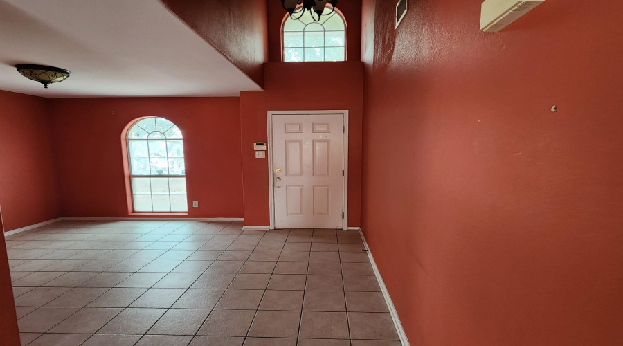 1604 Denmark Ln, Laredo, Texas 78045, 4 Bedrooms Bedrooms, 6 Rooms Rooms,2 BathroomsBathrooms,Residential,For Sale,1604 Denmark Ln,20260730