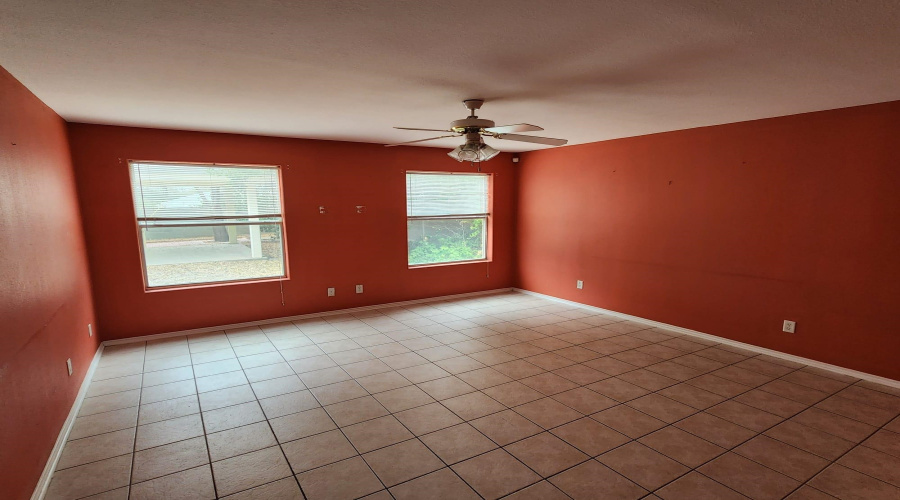 1604 Denmark Ln, Laredo, Texas 78045, 4 Bedrooms Bedrooms, 6 Rooms Rooms,2 BathroomsBathrooms,Residential,For Sale,1604 Denmark Ln,20260730