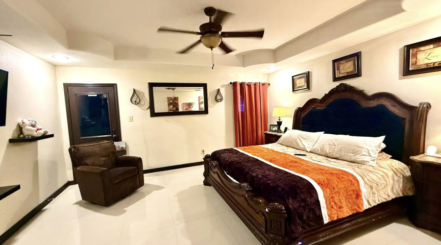 3519 Aguanieve Dr., Laredo, Texas 78046, 4 Bedrooms Bedrooms, 7 Rooms Rooms,2 BathroomsBathrooms,Residential,For Sale,3519 Aguanieve Dr.,20260731