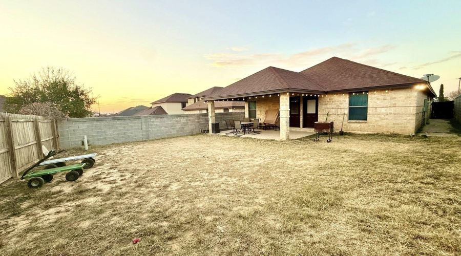 3519 Aguanieve Dr., Laredo, Texas 78046, 4 Bedrooms Bedrooms, 7 Rooms Rooms,2 BathroomsBathrooms,Residential,For Sale,3519 Aguanieve Dr.,20260731