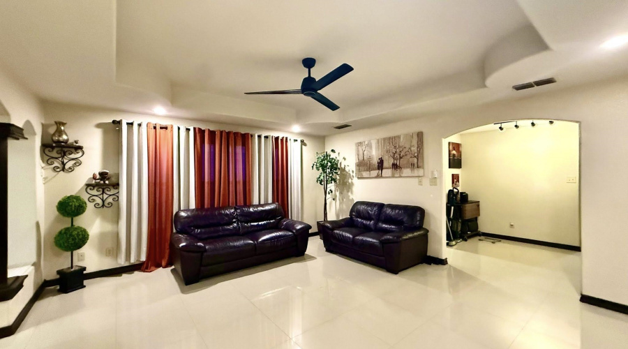 3519 Aguanieve Dr., Laredo, Texas 78046, 4 Bedrooms Bedrooms, 7 Rooms Rooms,2 BathroomsBathrooms,Residential,For Sale,3519 Aguanieve Dr.,20260731