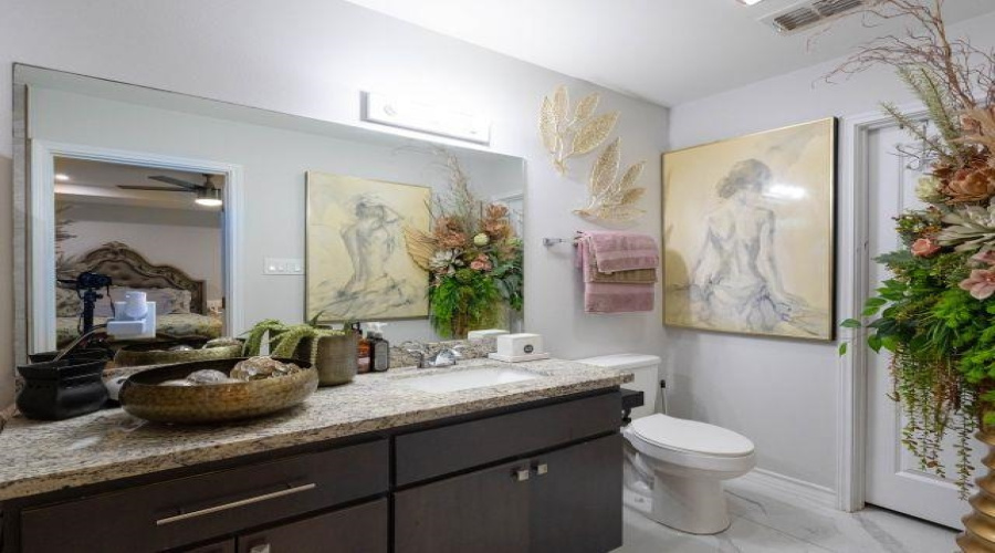 1621 Bilbao Dr., Laredo, Texas 78046-8949, 3 Bedrooms Bedrooms, 7 Rooms Rooms,2 BathroomsBathrooms,Residential,For Sale,1621 Bilbao Dr.,20260733