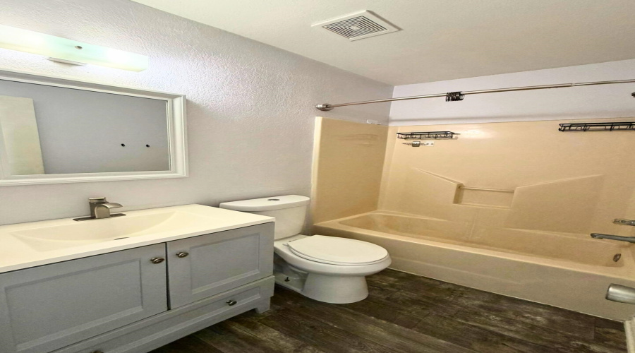 4435 Exodus Dr, Laredo, Texas 78046, 4 Bedrooms Bedrooms, 6 Rooms Rooms,2 BathroomsBathrooms,Residential,For Rent,4435 Exodus Dr,20260735