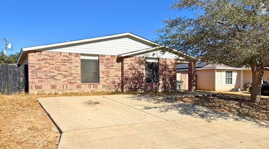 4435 Exodus Dr, Laredo, Texas 78046, 4 Bedrooms Bedrooms, 6 Rooms Rooms,2 BathroomsBathrooms,Residential,For Rent,4435 Exodus Dr,20260735