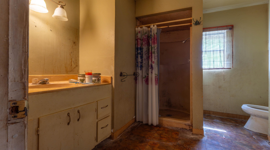 1724 Craig Ave., Corpus Christi, Texas 78404-3542, 2 Bedrooms Bedrooms, 4 Rooms Rooms,1 BathroomBathrooms,Residential,For Sale,1724 Craig Ave.,20260736