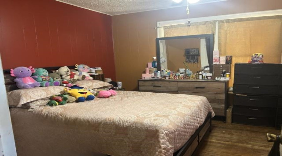 1519 Mier St, Laredo, Texas 78040-8742, 3 Bedrooms Bedrooms, 7 Rooms Rooms,2 BathroomsBathrooms,Residential,For Sale,1519 Mier St,20260739