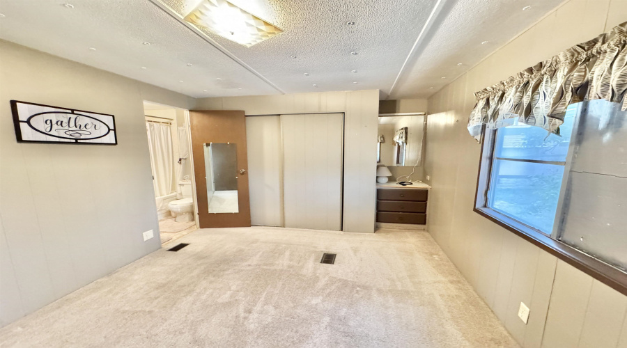 119 Road Runner St, Zapata, Texas 78076, 2 Bedrooms Bedrooms, 3 Rooms Rooms,2 BathroomsBathrooms,Residential,For Sale,119 Road Runner St,20260740