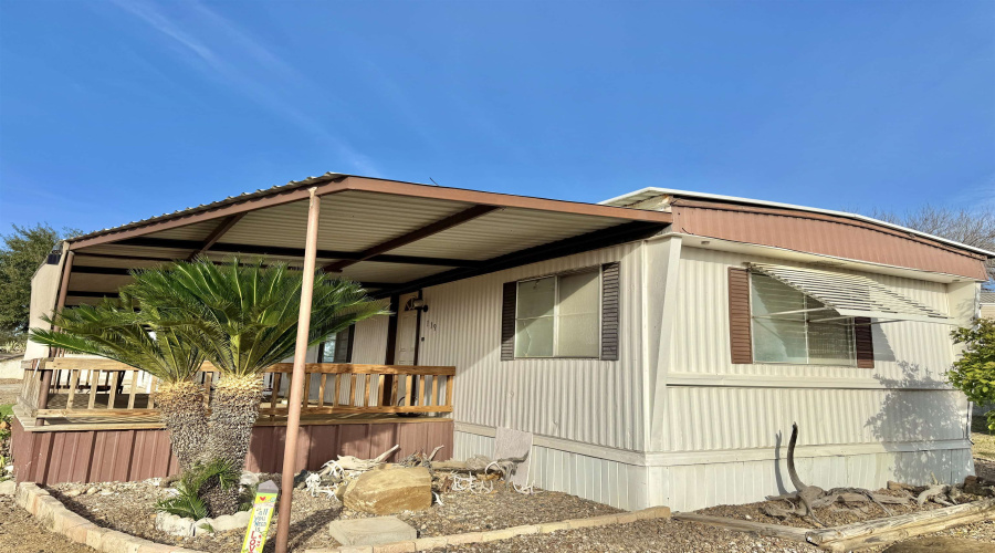 119 Road Runner St, Zapata, Texas 78076, 2 Bedrooms Bedrooms, 3 Rooms Rooms,2 BathroomsBathrooms,Residential,For Sale,119 Road Runner St,20260740