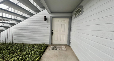 1205 International Blvd, Laredo, Texas 78045, 2 Bedrooms Bedrooms, 5 Rooms Rooms,2 BathroomsBathrooms,Residential,For Rent,1205 International Blvd,20260743