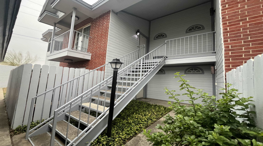 1205 International Blvd, Laredo, Texas 78045, 2 Bedrooms Bedrooms, 5 Rooms Rooms,2 BathroomsBathrooms,Residential,For Rent,1205 International Blvd,20260743