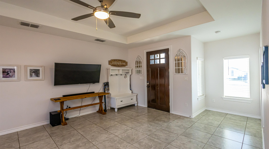 5307 Montebello Ct., LAREDO, Texas 78046, 3 Bedrooms Bedrooms, 4 Rooms Rooms,2 BathroomsBathrooms,Residential,For Sale,5307 Montebello Ct.,20260744