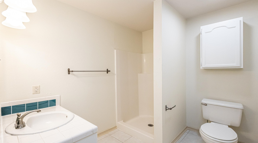 8801 McPherson Rd, LAREDO, Texas 78045, 3 Bedrooms Bedrooms, 6 Rooms Rooms,2 BathroomsBathrooms,Residential,For Sale,8801 McPherson Rd,20260745