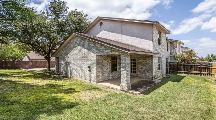 8801 McPherson Rd, LAREDO, Texas 78045, 3 Bedrooms Bedrooms, 6 Rooms Rooms,2 BathroomsBathrooms,Residential,For Sale,8801 McPherson Rd,20260745