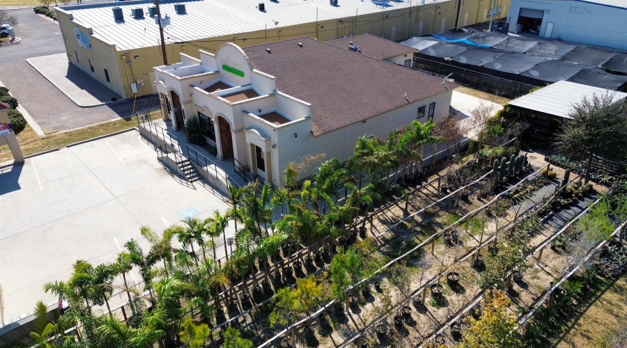 5708 McPherson Rd, Laredo, Texas 78041-3333, 1 Room Rooms,3 BathroomsBathrooms,Commercial retail/office,For Sale,5708 McPherson Rd,20260747