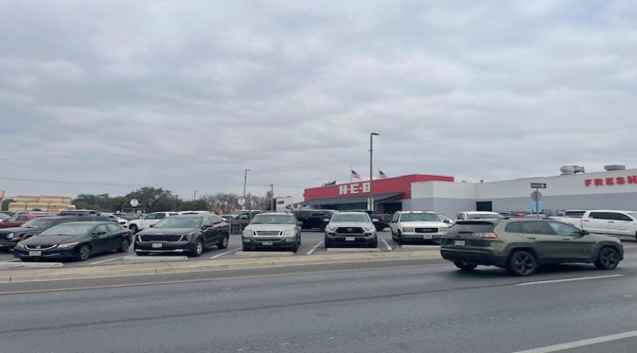 1219 Chihuahua St, Laredo, Texas 78040, 6 Rooms Rooms,1 BathroomBathrooms,Commercial retail/office,For Sale,1219 Chihuahua St,20260754