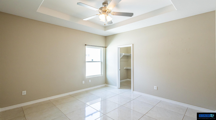 215 Glen Cook Dr., Laredo, Texas 78041, 4 Bedrooms Bedrooms, 6 Rooms Rooms,2 BathroomsBathrooms,Residential,For Sale,215 Glen Cook Dr.,20253493