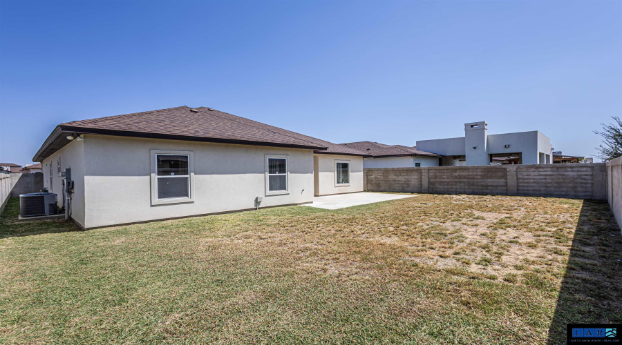 215 Glen Cook Dr., Laredo, Texas 78041, 4 Bedrooms Bedrooms, 6 Rooms Rooms,2 BathroomsBathrooms,Residential,For Sale,215 Glen Cook Dr.,20253493