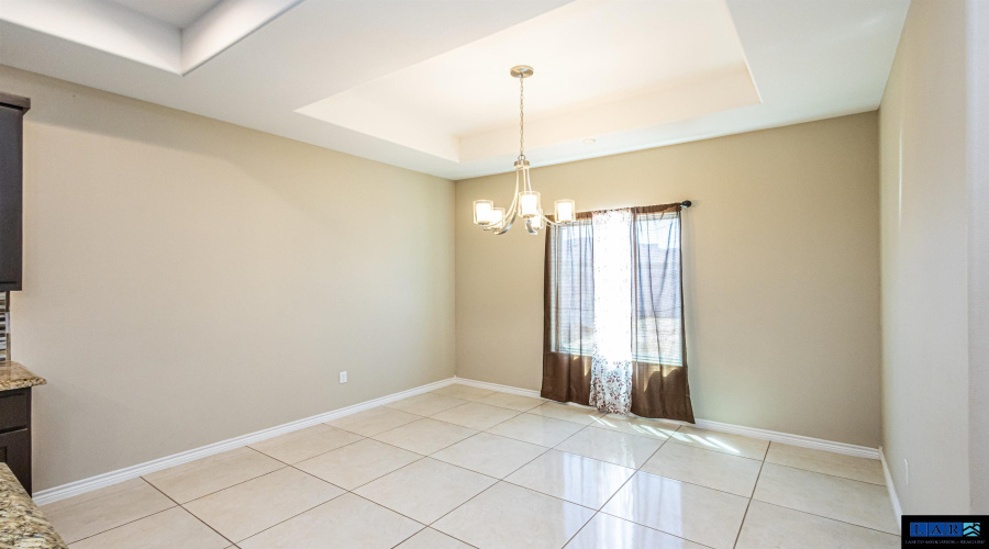 215 Glen Cook Dr., Laredo, Texas 78041, 4 Bedrooms Bedrooms, 6 Rooms Rooms,2 BathroomsBathrooms,Residential,For Sale,215 Glen Cook Dr.,20253493