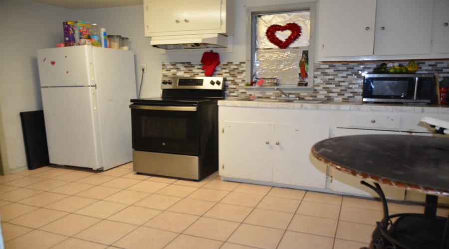 1316 Garden St, LAREDO, Texas 78040, 4 Bedrooms Bedrooms, 8 Rooms Rooms,2 BathroomsBathrooms,Residential,For Sale,1316 Garden St,20260749