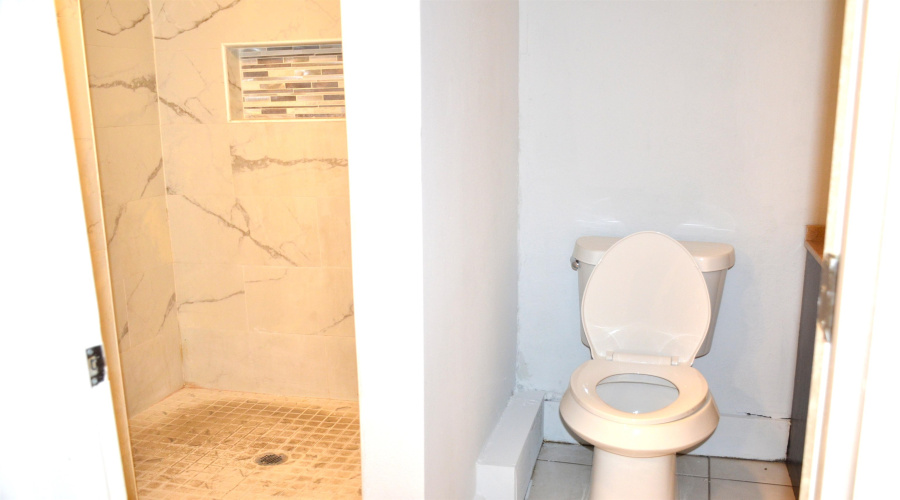 1316 Garden St, LAREDO, Texas 78040, 4 Bedrooms Bedrooms, 8 Rooms Rooms,2 BathroomsBathrooms,Residential,For Sale,1316 Garden St,20260749