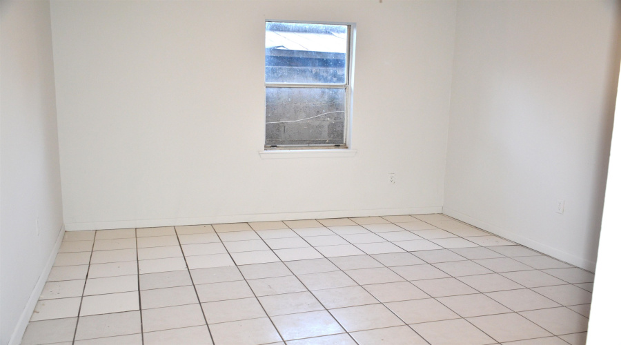 1316 Garden St, LAREDO, Texas 78040, 4 Bedrooms Bedrooms, 8 Rooms Rooms,2 BathroomsBathrooms,Residential,For Sale,1316 Garden St,20260749