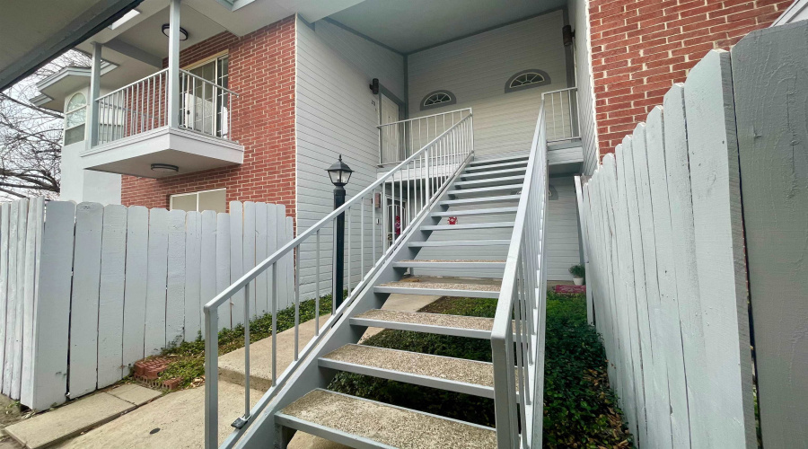 1205 International Blvd, Laredo, Texas 78045, 2 Bedrooms Bedrooms, 3 Rooms Rooms,2 BathroomsBathrooms,Residential,For Rent,1205 International Blvd,20260750