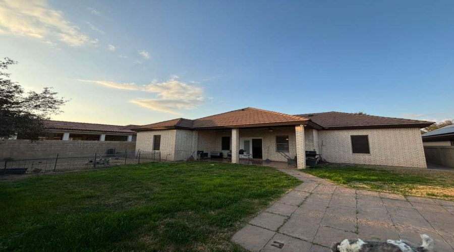 307 Lake Carnegie Ct., Laredo, Texas 78041, 3 Bedrooms Bedrooms, 6 Rooms Rooms,2 BathroomsBathrooms,Residential,For Sale,307 Lake Carnegie Ct.,20260756