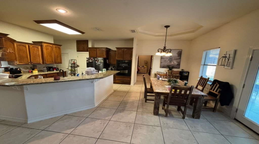 307 Lake Carnegie Ct., Laredo, Texas 78041, 3 Bedrooms Bedrooms, 6 Rooms Rooms,2 BathroomsBathrooms,Residential,For Sale,307 Lake Carnegie Ct.,20260756