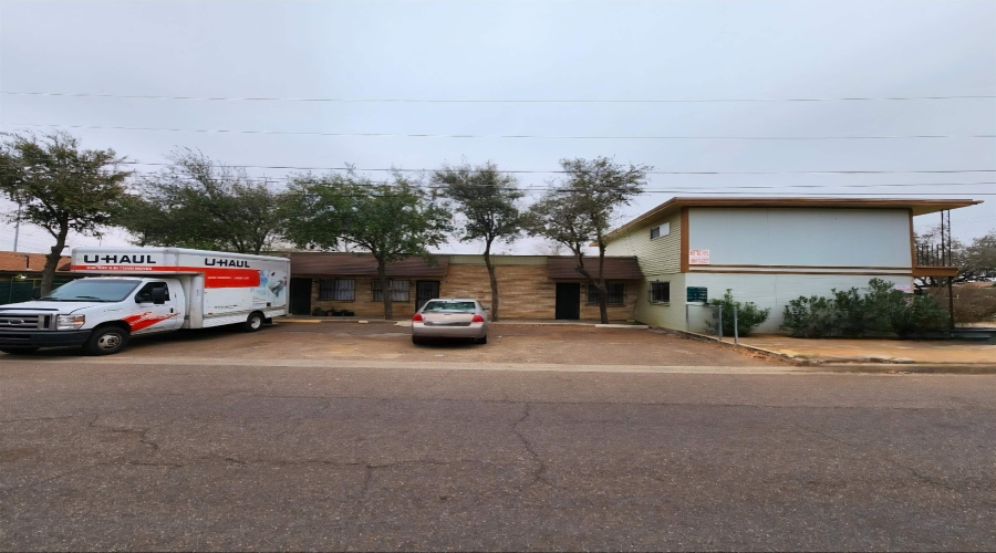 3003 N Buena Vista Ave, Laredo, Texas 78043, 1 Bedroom Bedrooms, 2 Rooms Rooms,1 BathroomBathrooms,Residential,For Rent,3003 N Buena Vista Ave,20260757