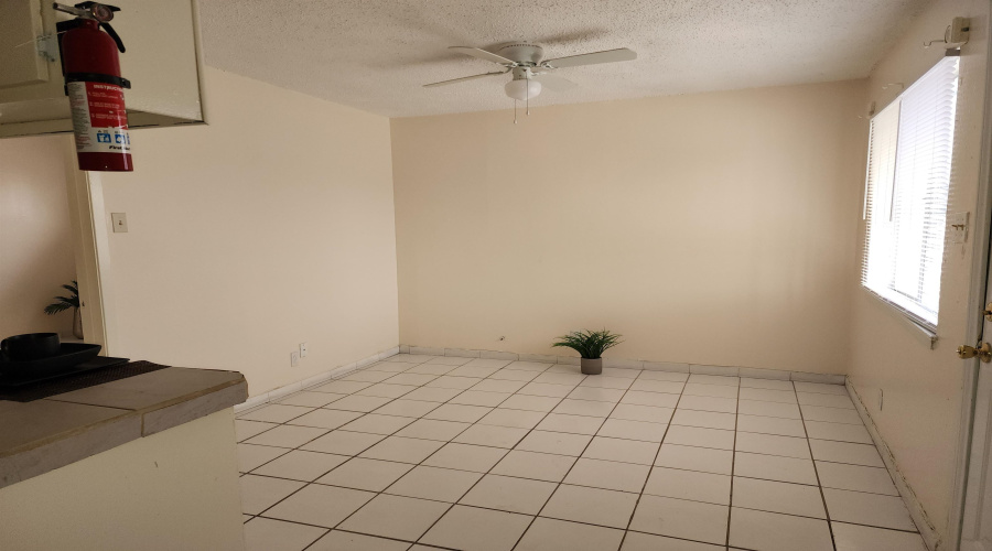3003 N Buena Vista Ave, Laredo, Texas 78043, 1 Bedroom Bedrooms, 2 Rooms Rooms,1 BathroomBathrooms,Residential,For Rent,3003 N Buena Vista Ave,20260757