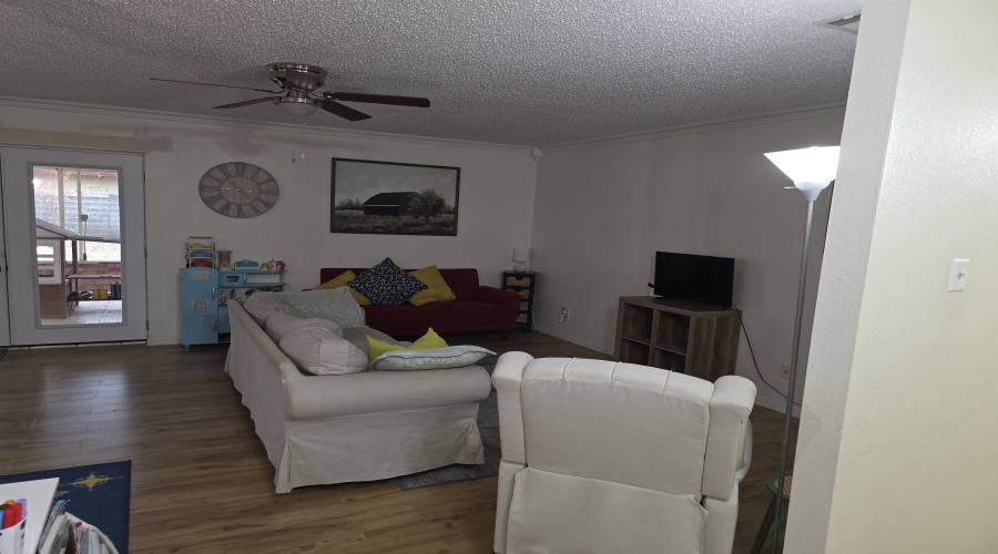 312 S Dakota, Laredo, Texas 78041, 3 Bedrooms Bedrooms, 5 Rooms Rooms,2 BathroomsBathrooms,Residential,For Sale,312 S Dakota,20260758