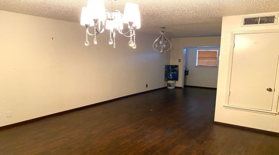 901 A Castle Heights Dr, Laredo, Texas 78041-5930, 2 Bedrooms Bedrooms, 6 Rooms Rooms,1 BathroomBathrooms,Residential,For Rent,901 A Castle Heights Dr,20260760