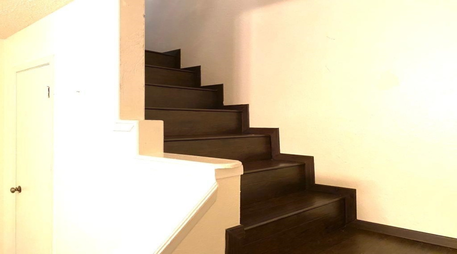 901 A Castle Heights Dr, Laredo, Texas 78041-5930, 2 Bedrooms Bedrooms, 6 Rooms Rooms,1 BathroomBathrooms,Residential,For Rent,901 A Castle Heights Dr,20260760