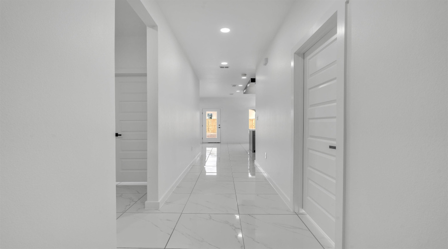 5059 Luna Grande Lp., LAREDO, Texas 78046, 3 Bedrooms Bedrooms, 5 Rooms Rooms,2 BathroomsBathrooms,Residential,For Sale,5059 Luna Grande Lp.,20260764