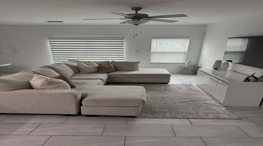 9926 Kaspar Dr., Laredo, Texas 78045, 3 Bedrooms Bedrooms, 4 Rooms Rooms,2 BathroomsBathrooms,Residential,For Sale,9926 Kaspar Dr.,20260770